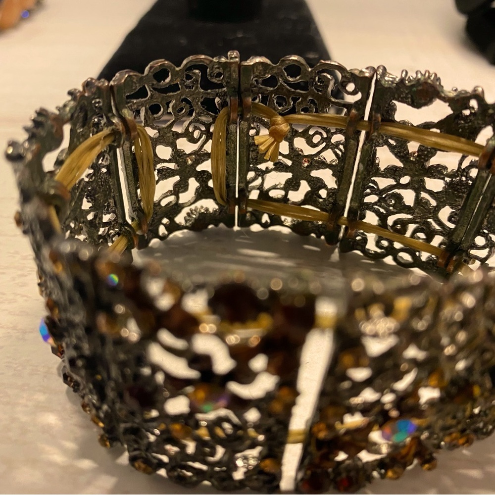 Premier Design stretch Bracelet - Picture 9 of 11